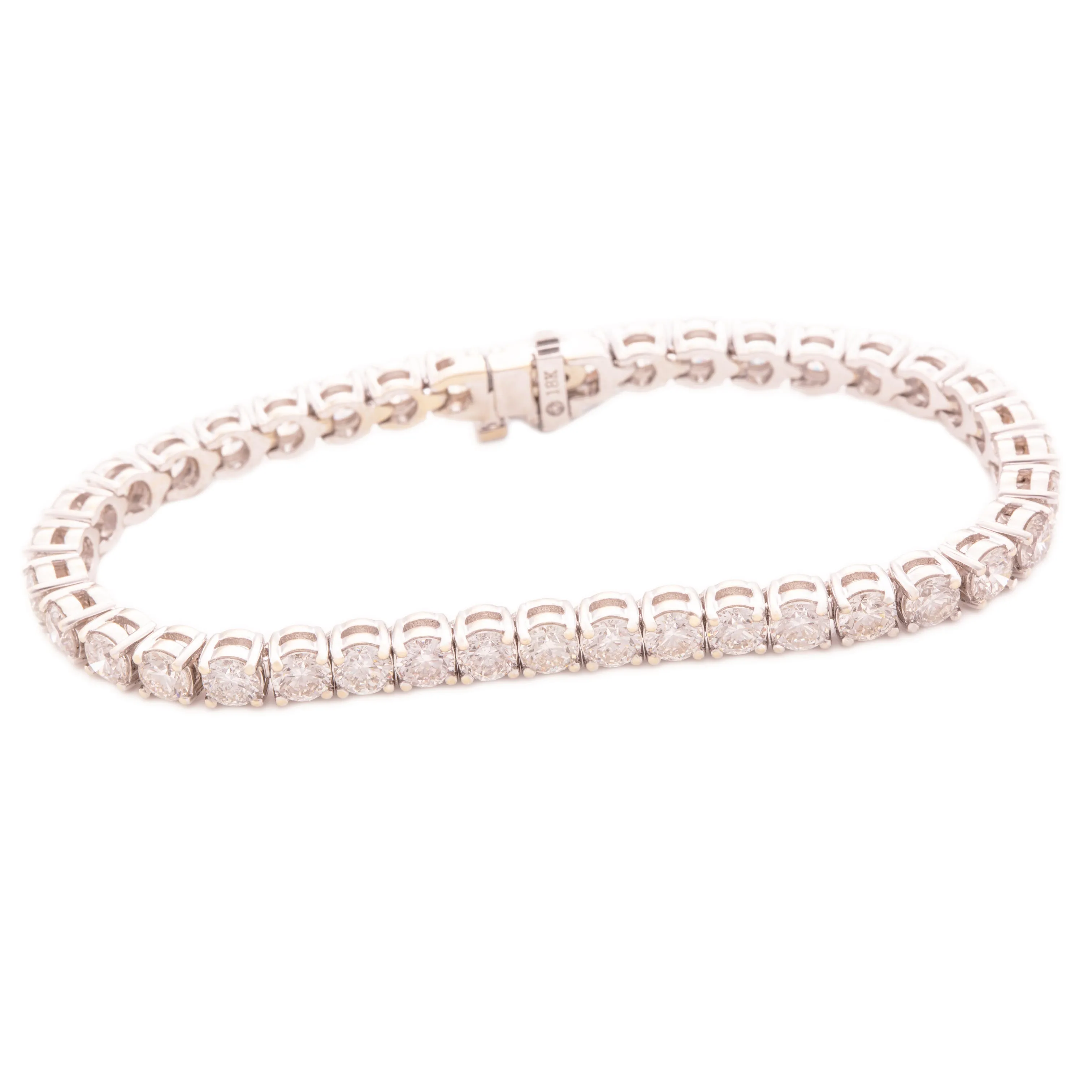 12.10ct 18k White Gold Diamond Bracelet