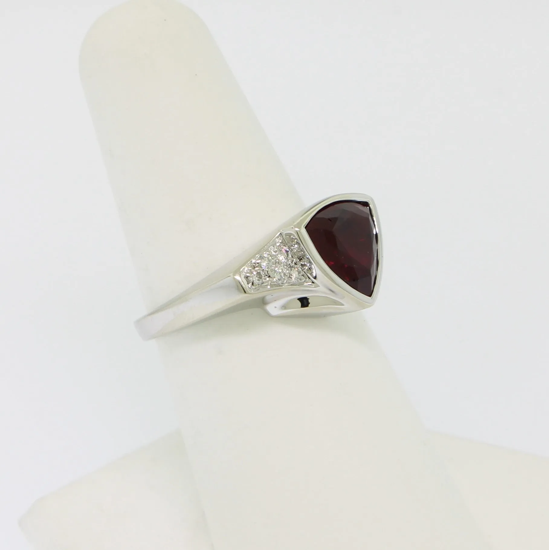14K White Gold Rubellite Trilliant (2.69ct) with Diamond Accents Size 7 (Estate)