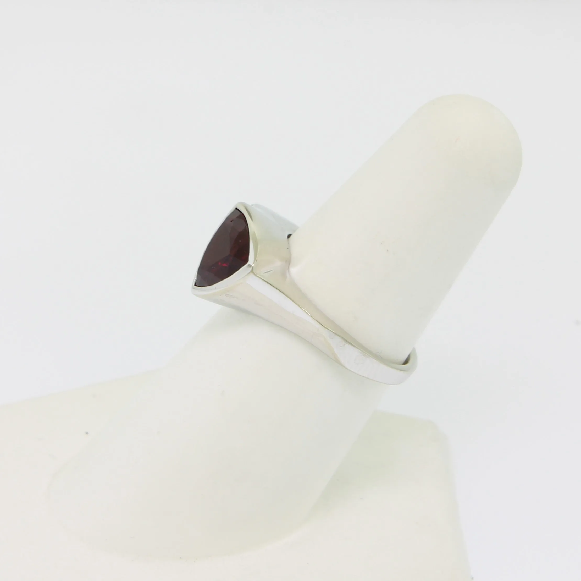 14K White Gold Rubellite Trilliant (2.69ct) with Diamond Accents Size 7 (Estate)