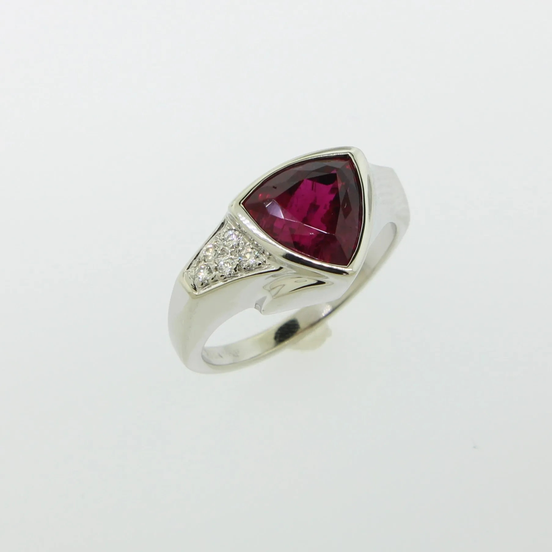 14K White Gold Rubellite Trilliant (2.69ct) with Diamond Accents Size 7 (Estate)