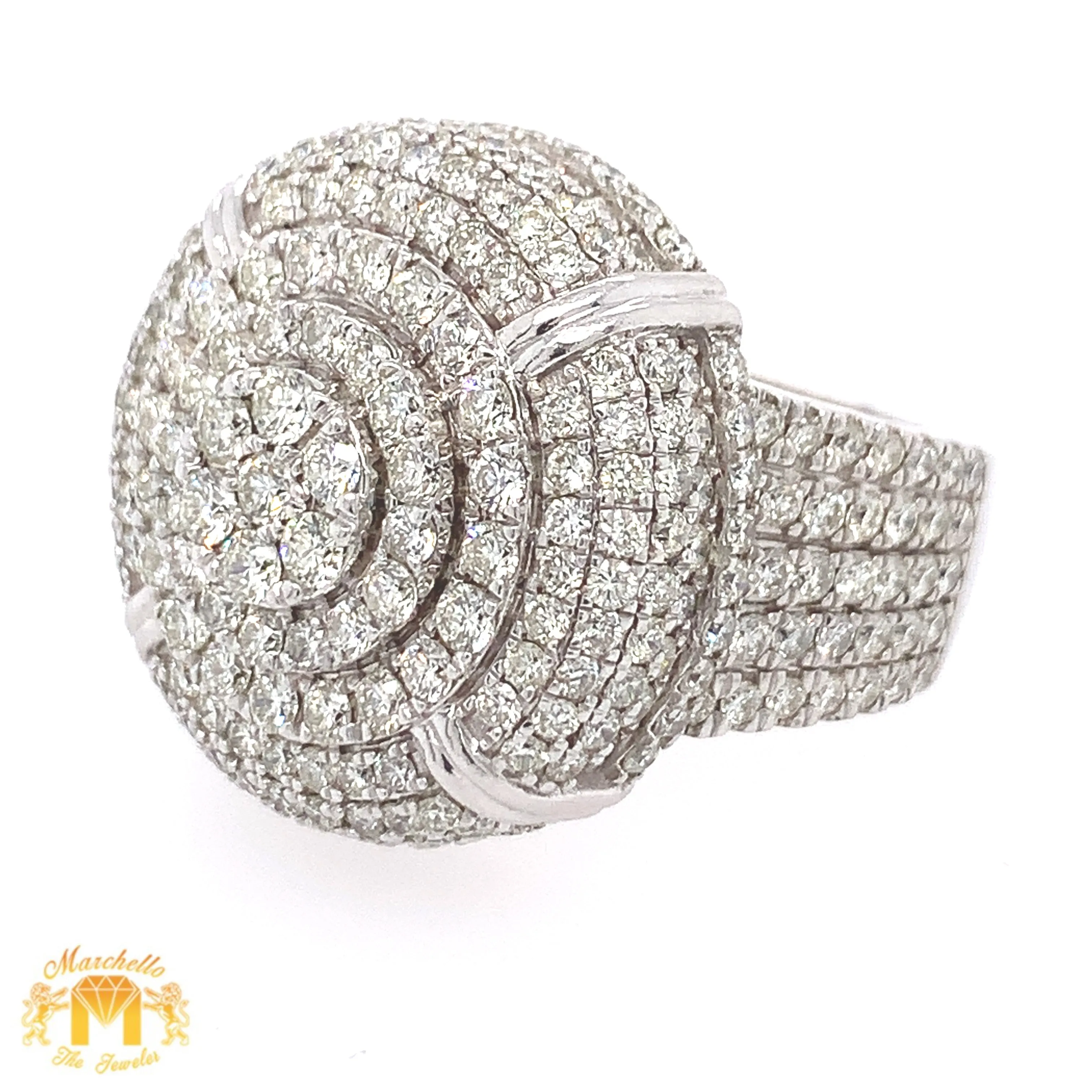 4.24ct Diamond 14k Gold Round Ring (side diamonds)