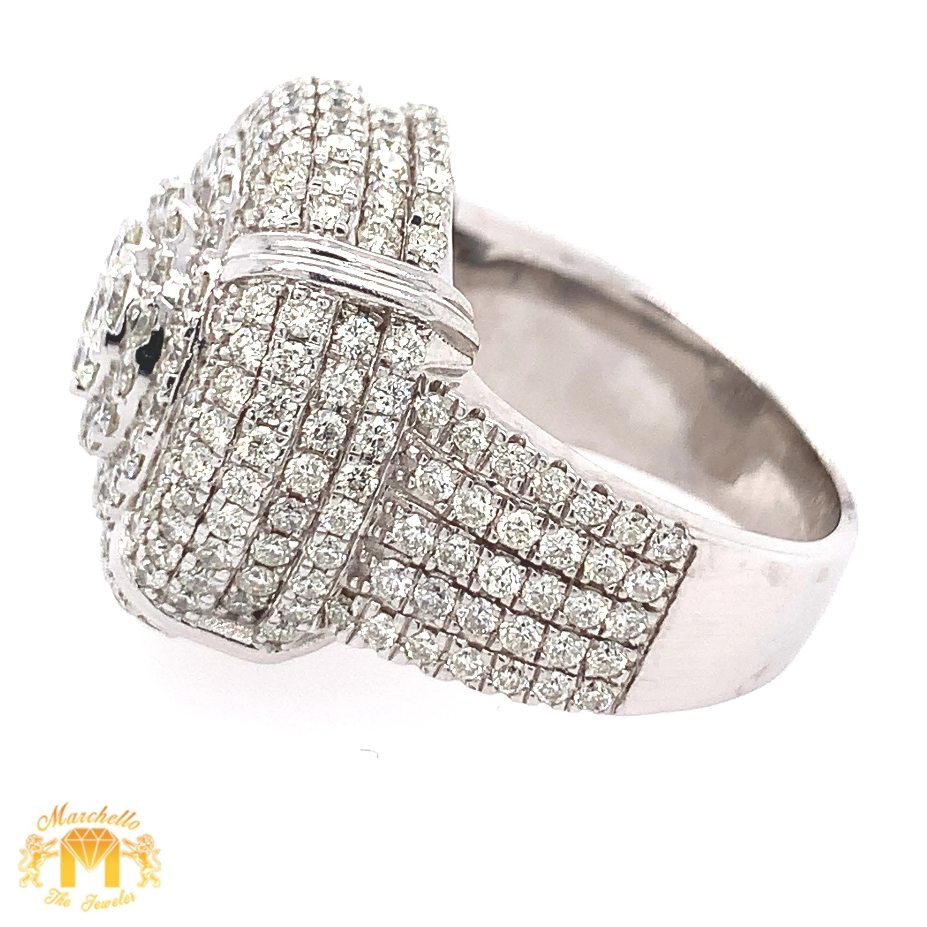4.24ct Diamond 14k Gold Round Ring (side diamonds)
