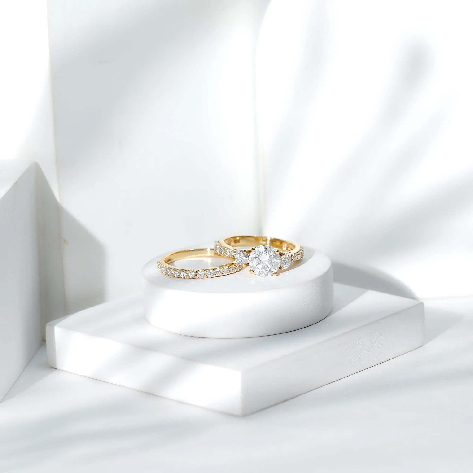 4.50 CT Round Moissanite Bridal Ring Set in Gold