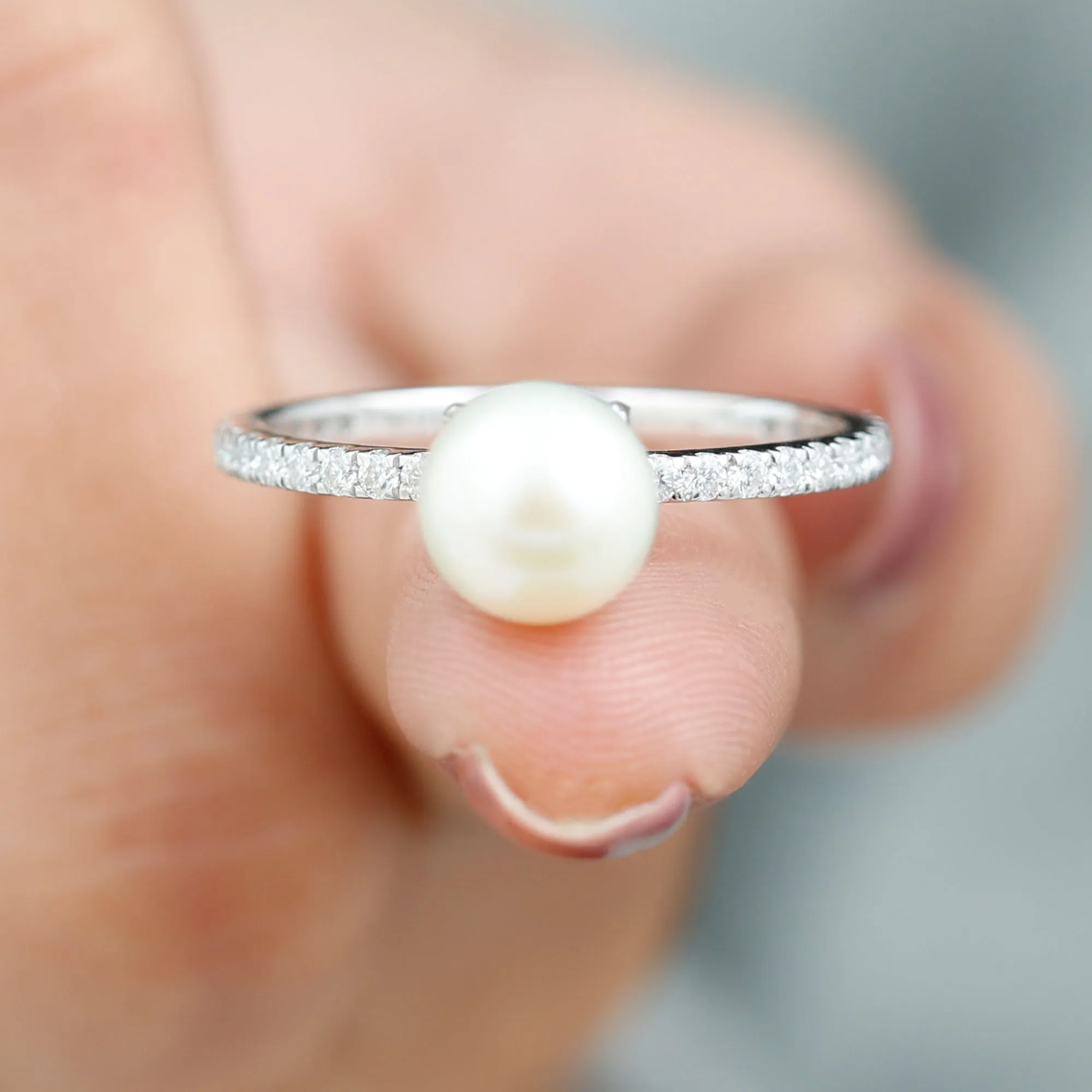 8.25 CT Fresh Water Pearl Solitaire with Diamond Side Stone Ring
