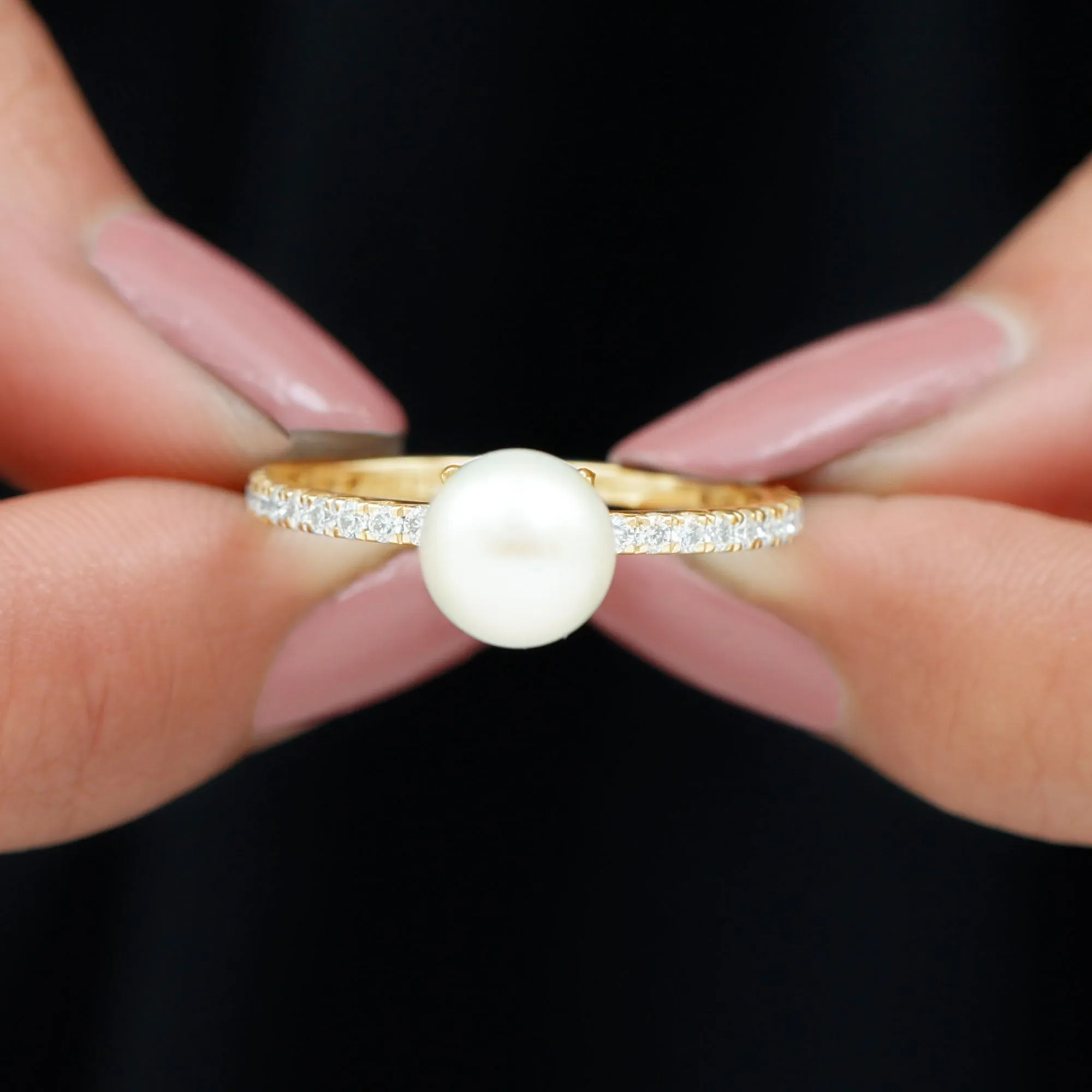 8.25 CT Fresh Water Pearl Solitaire with Diamond Side Stone Ring