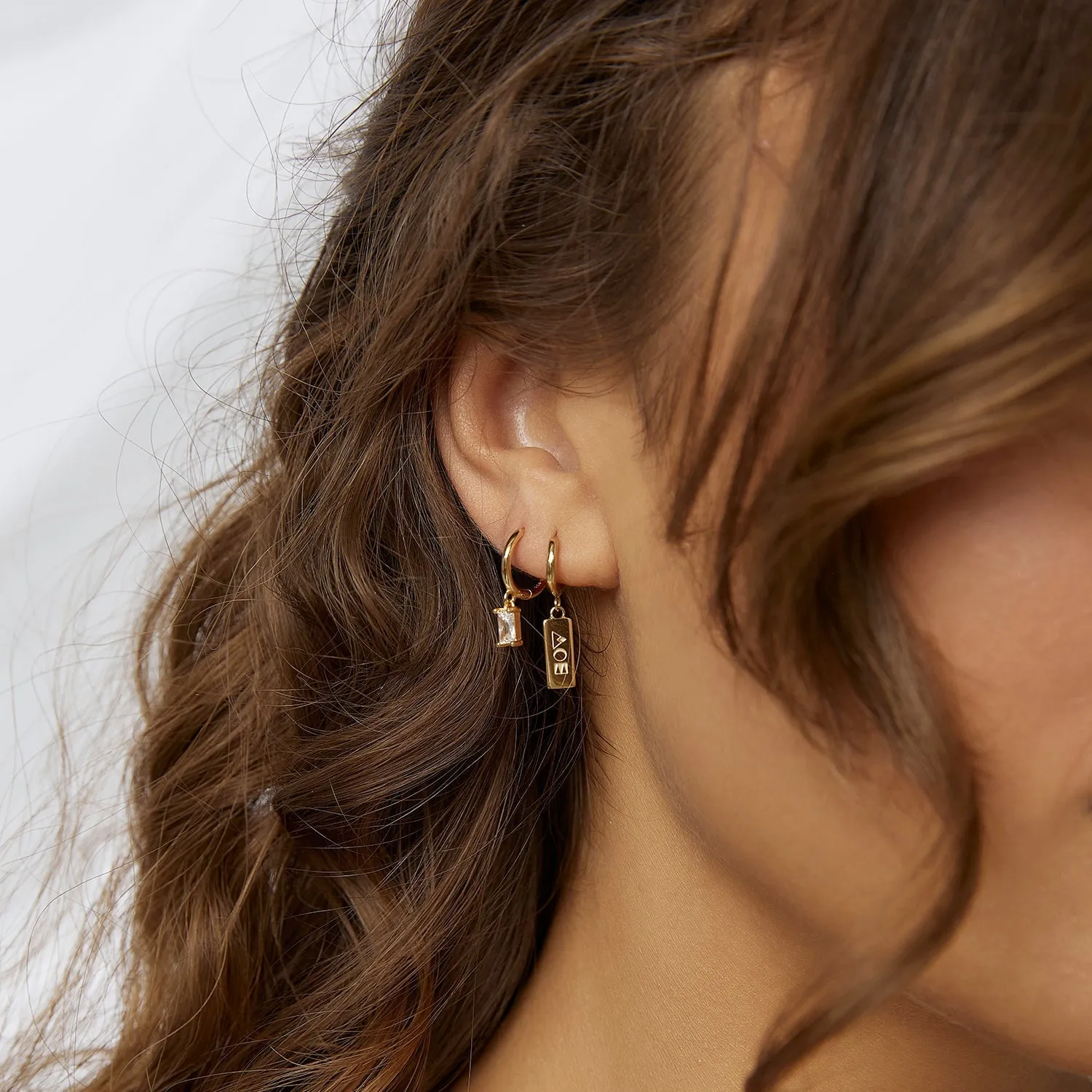 Beau Single Gold Earrings
