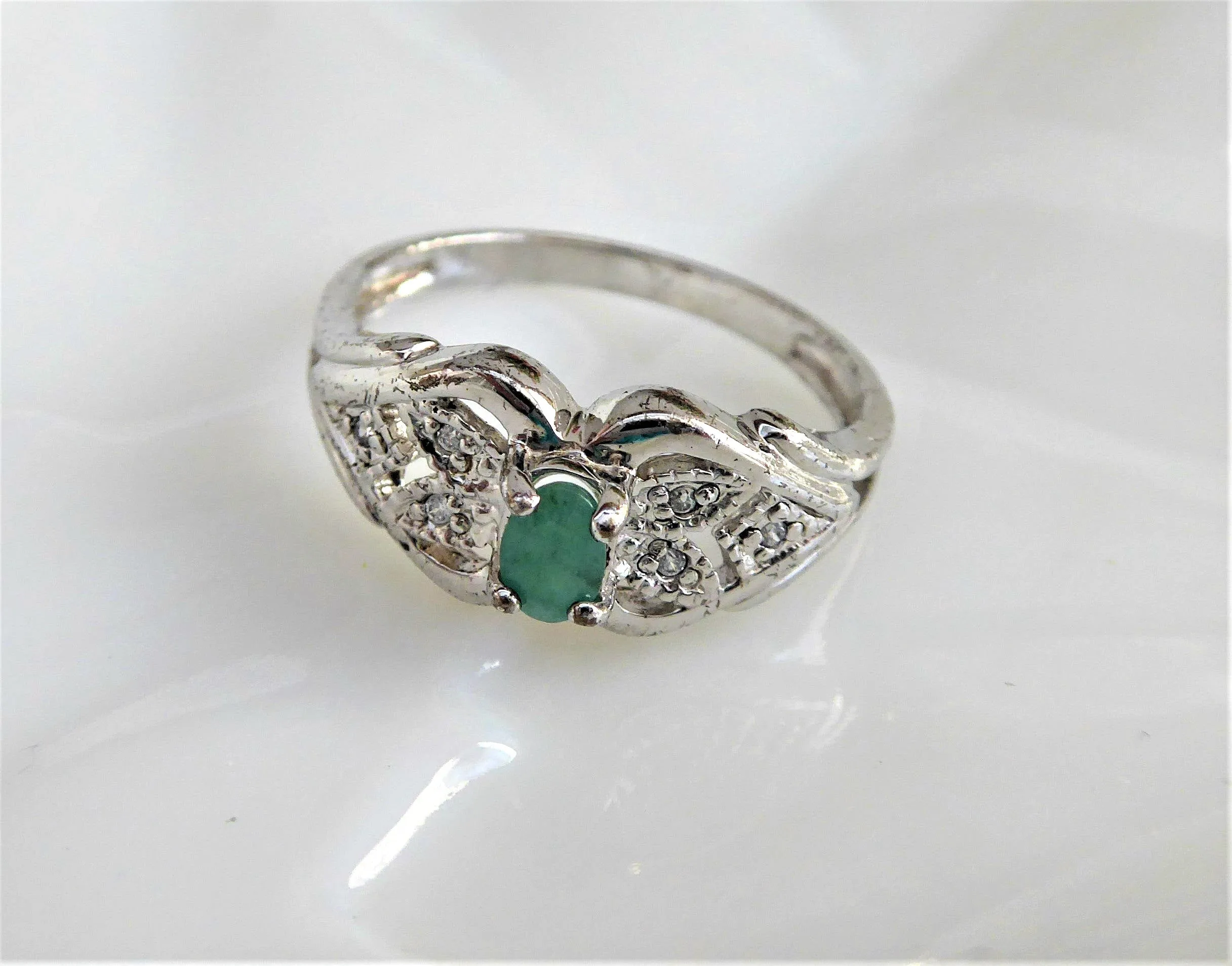 Genuine Natural Emerald Ring 6 Diamonds 925 Silver Estate Size 8 Vintage 1970s