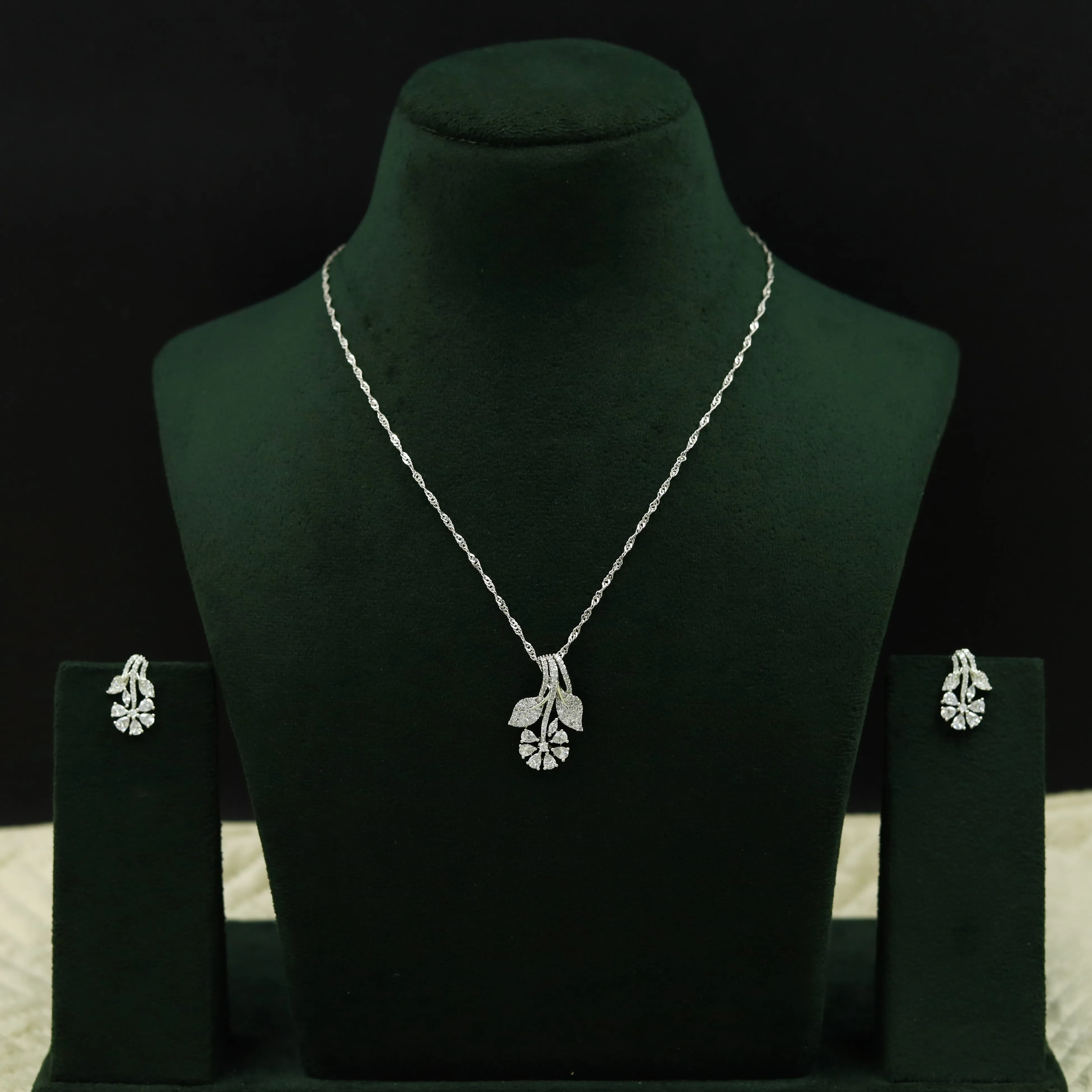 Light Zircon/AD Pendant Set 12897-31