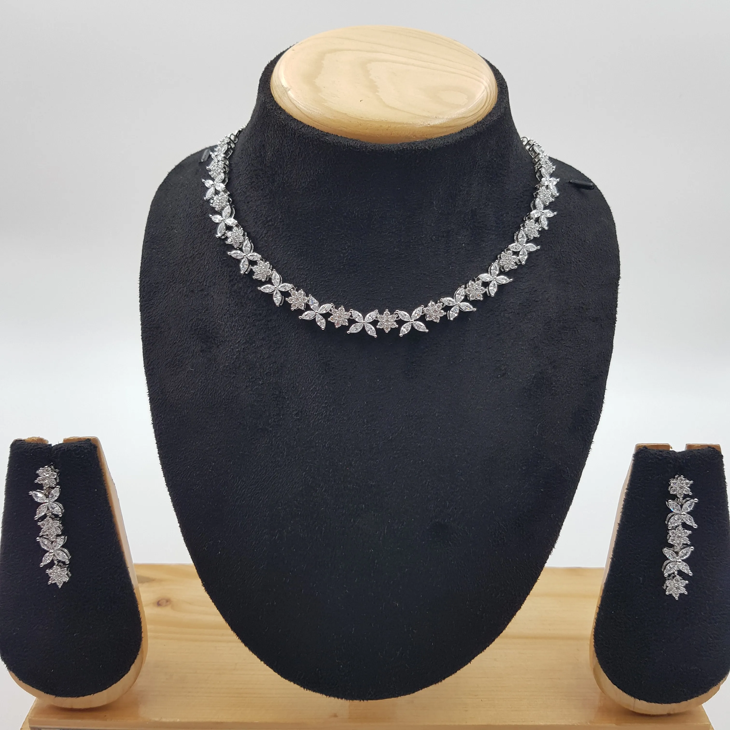 Round Neck Zircon/AD Necklace Set 8564-08