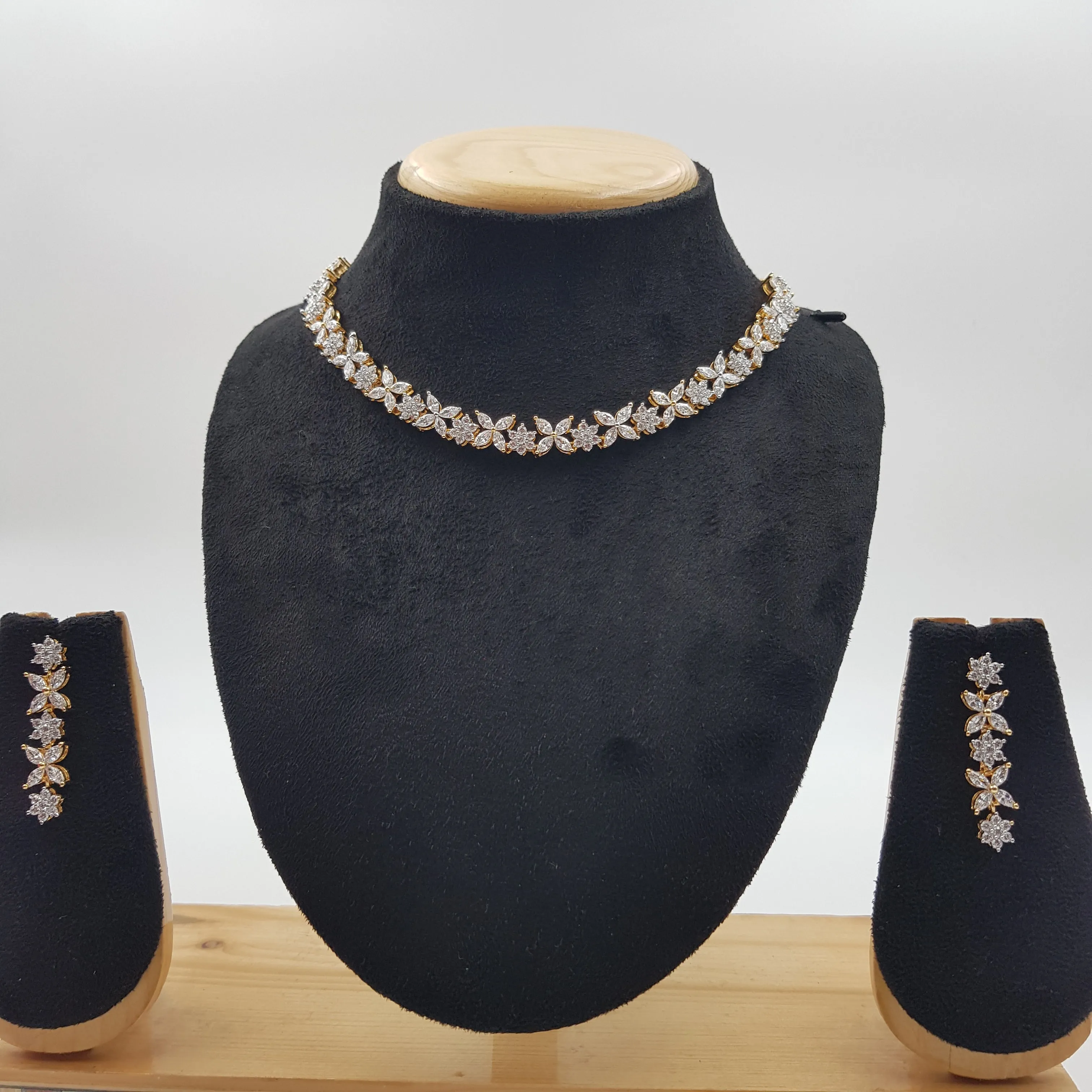 Round Neck Zircon/AD Necklace Set 8564-08