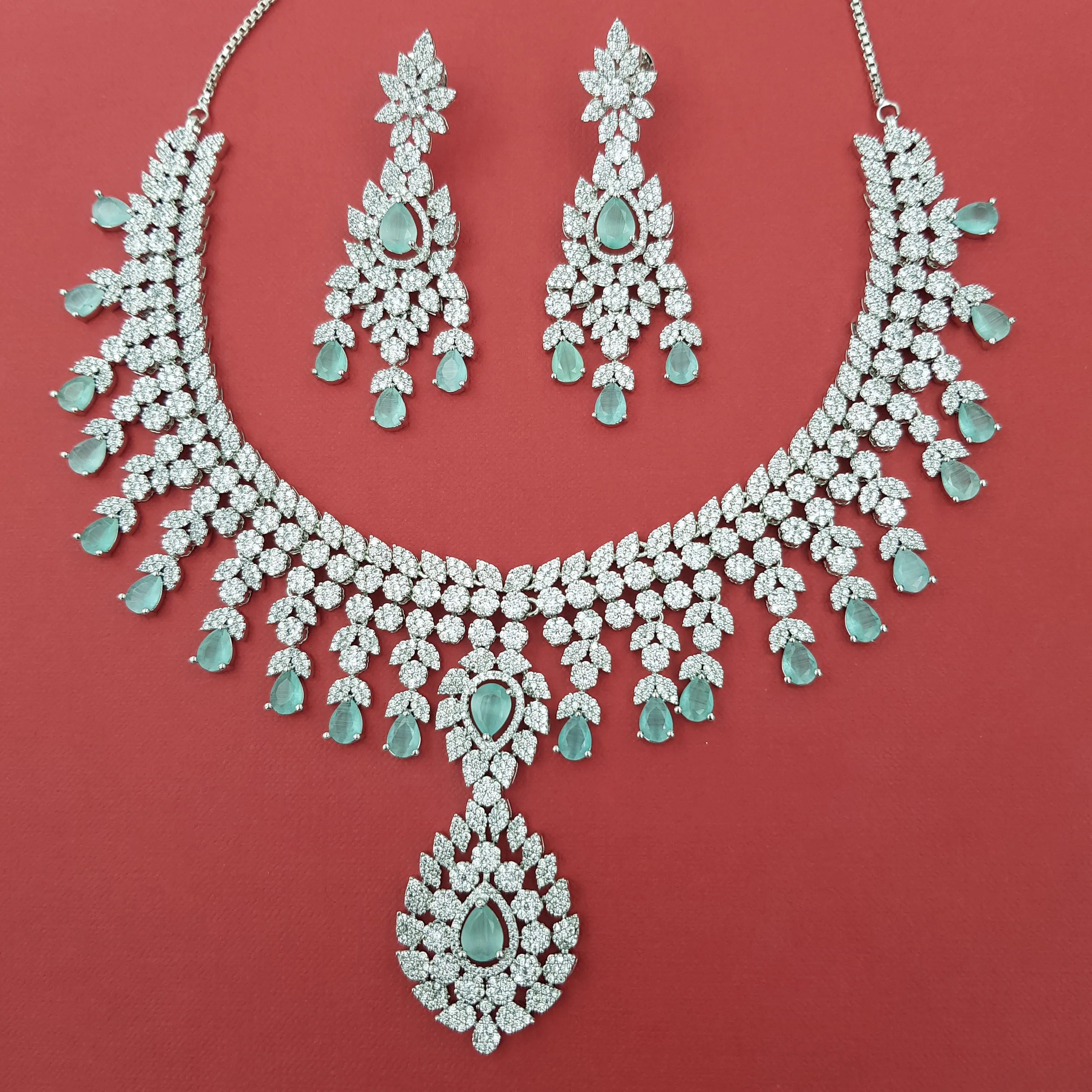 Round Neck Zircon/AD Necklace Set 8572-08