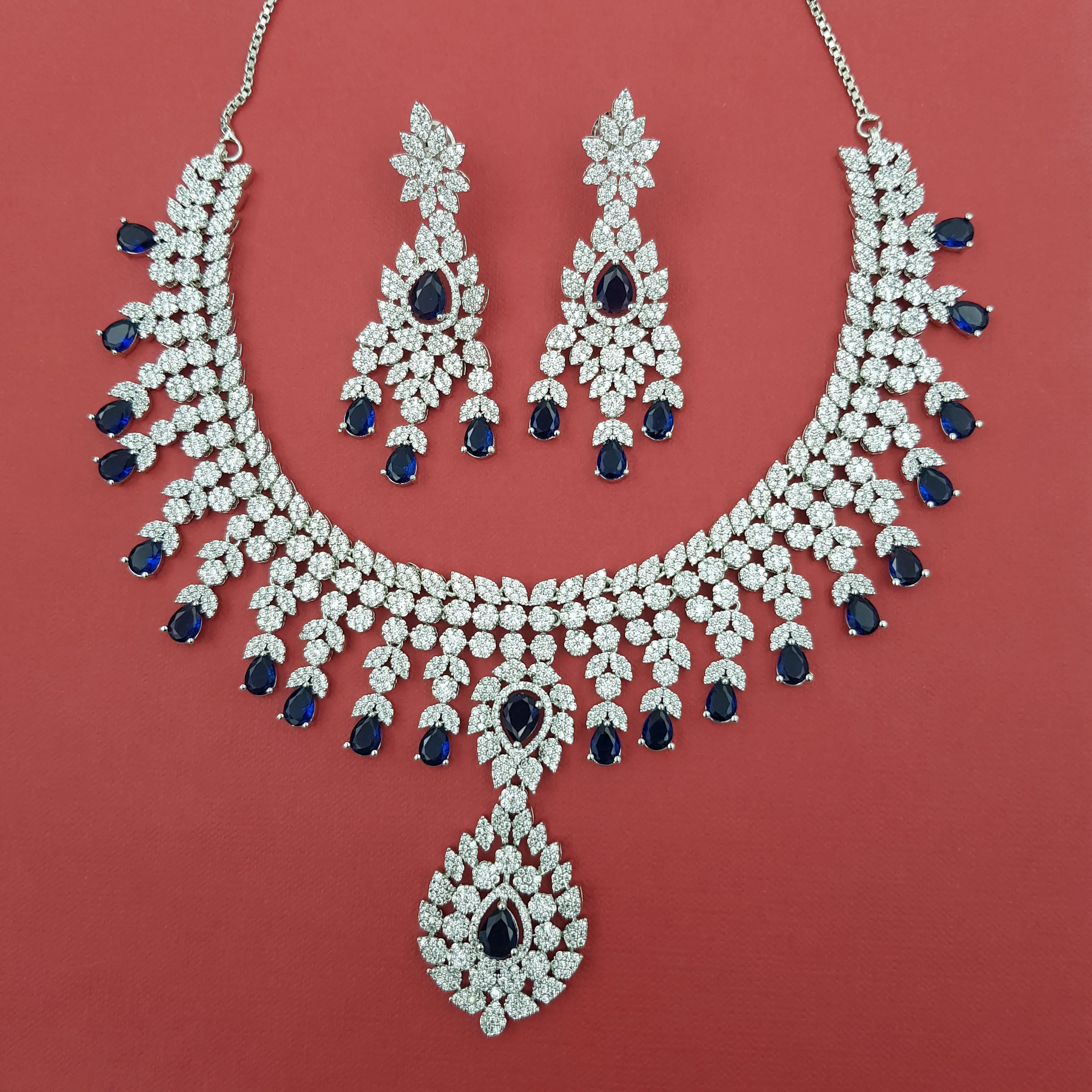 Round Neck Zircon/AD Necklace Set 8572-08