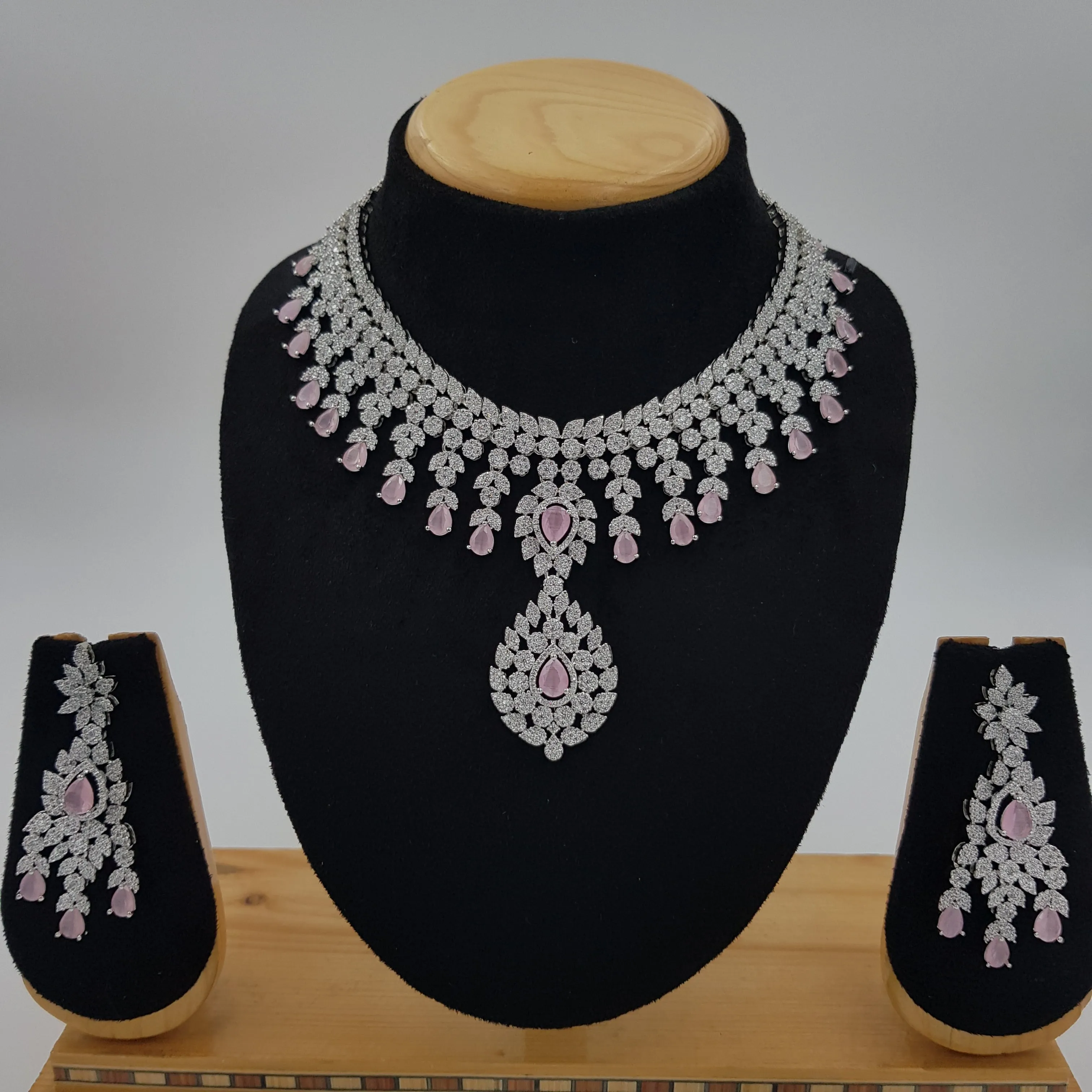 Round Neck Zircon/AD Necklace Set 8572-08