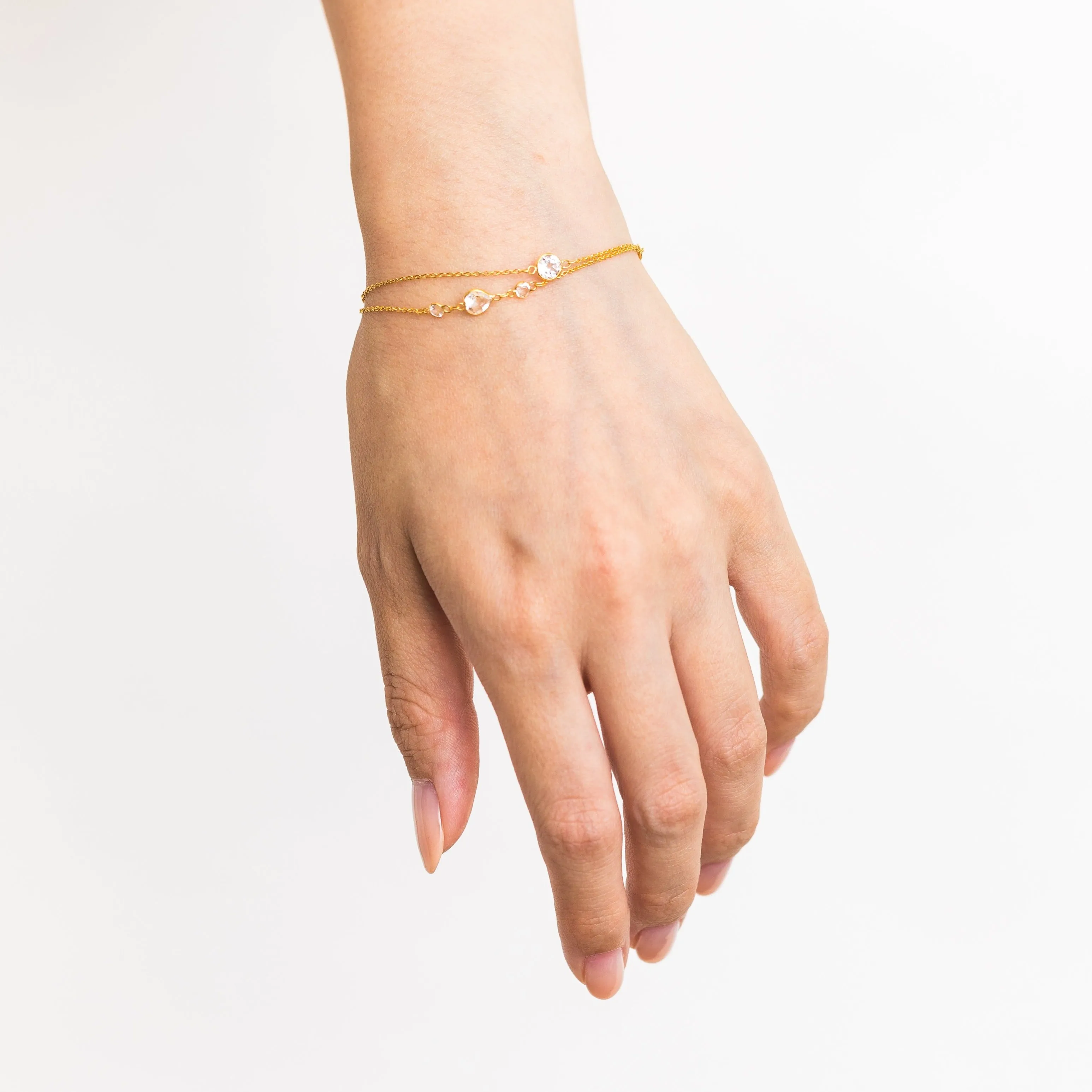 Sliding quartz bracelet