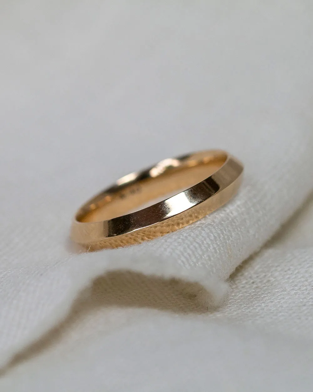 Solid Gold Fine Edge Ring - 4mm Band