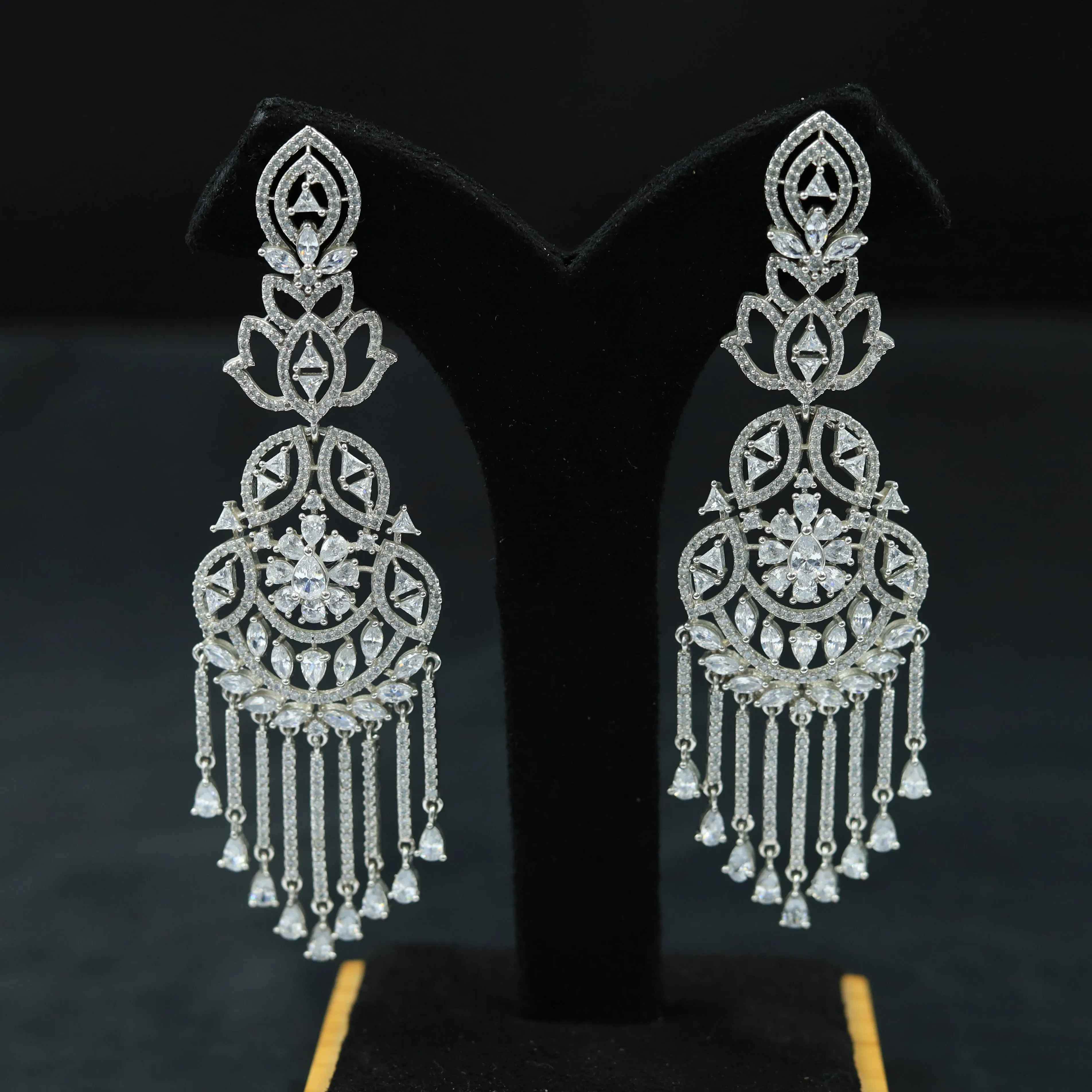Trendy Silver Polish Zircon/AD Dangler 9117-3514