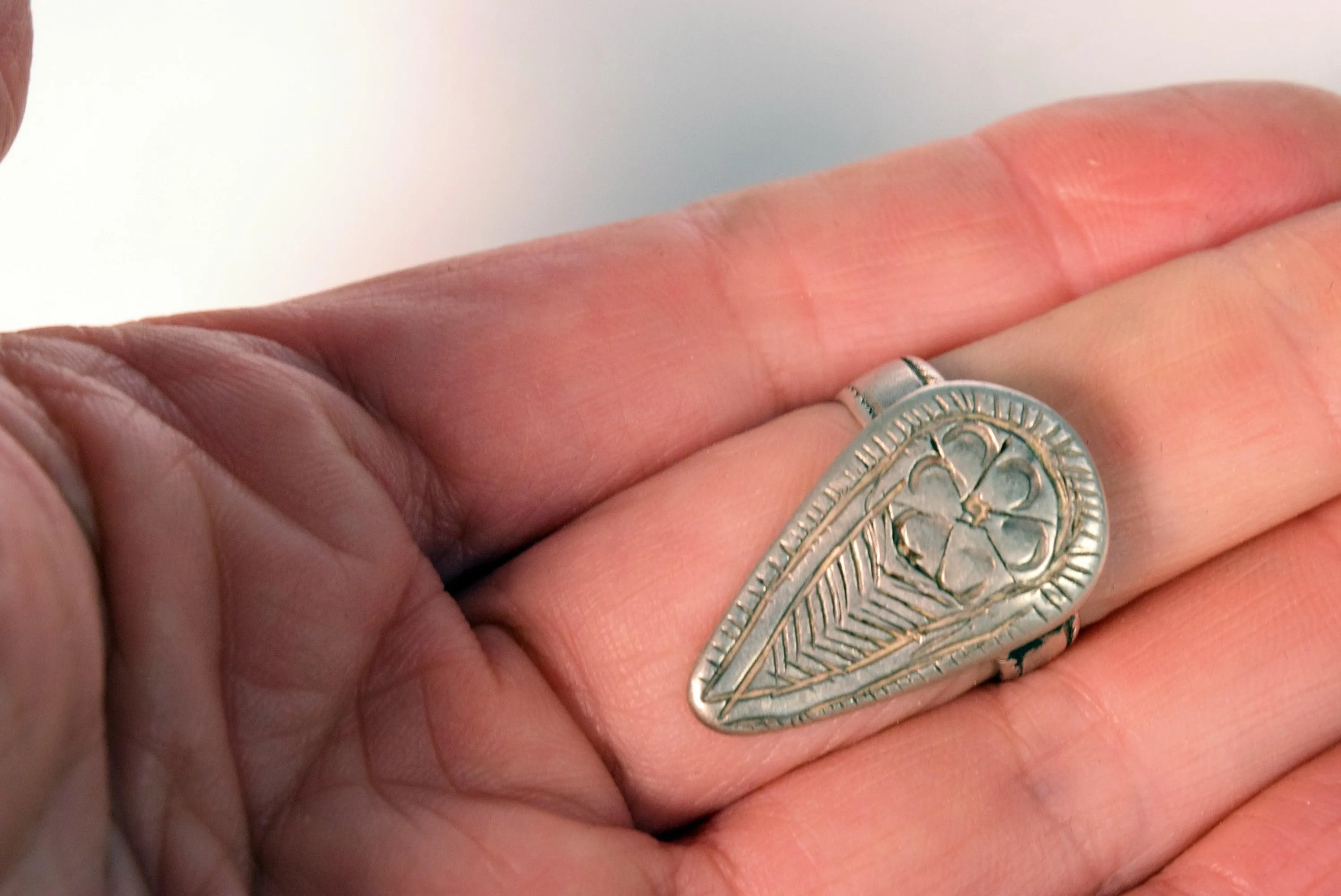Vintage Silver Shahid Ring from Oman for Index Finger